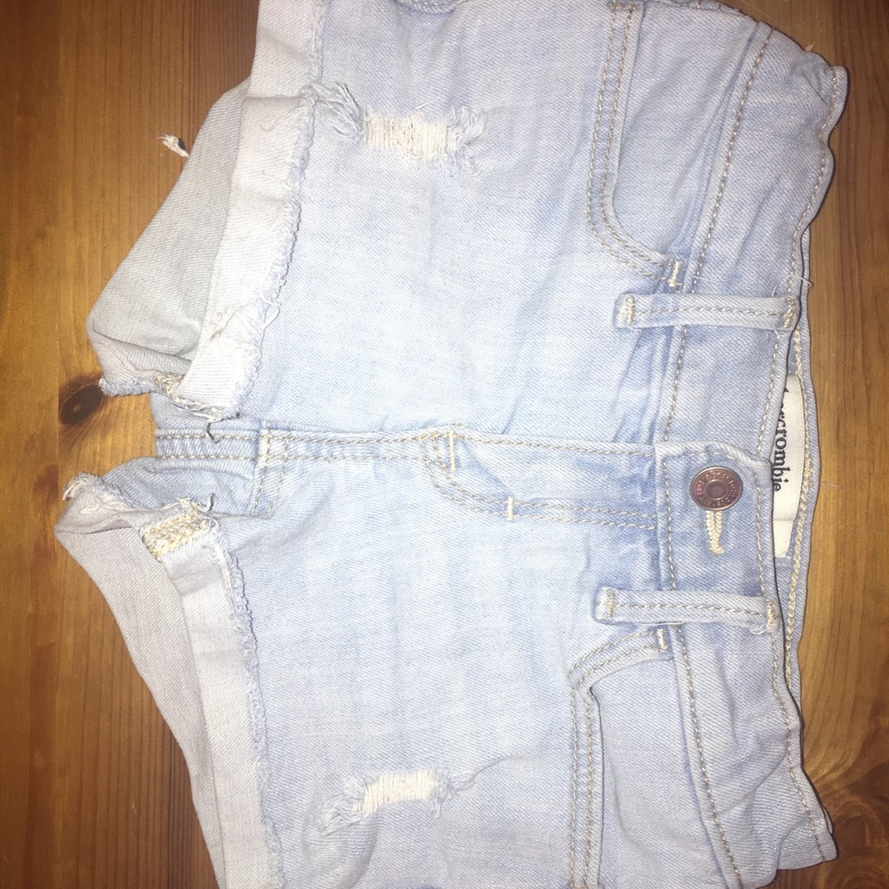 Bundle of 3 jean shorts! - Picture 2 of 7